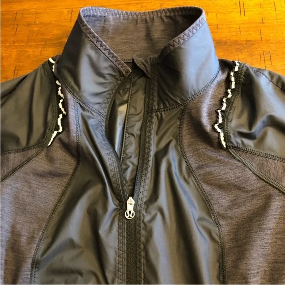 Lululemon Athletica Black Lightweight Jacket w/ thumbholes & cute ribbon detail - Picture 4 of 7